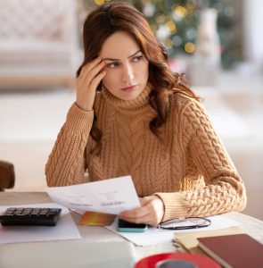 Understanding the Complexity of Financial Stress During the Holidays img